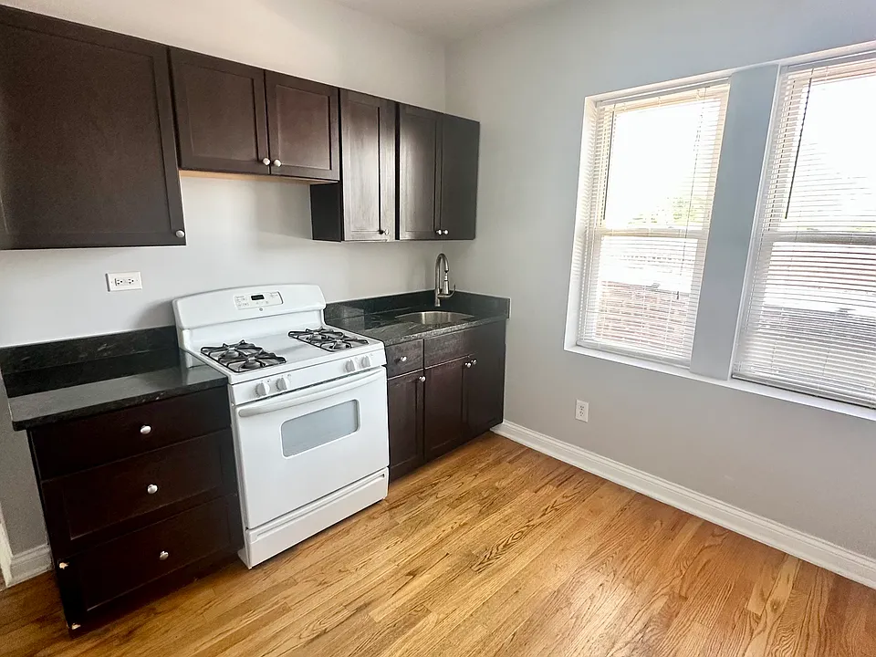 5201 W Schubert Ave #3