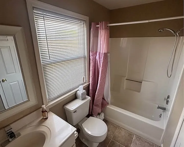 40 Carriage House Dr — Photo 12