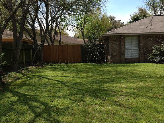 4th image of 418 Pickford Dr