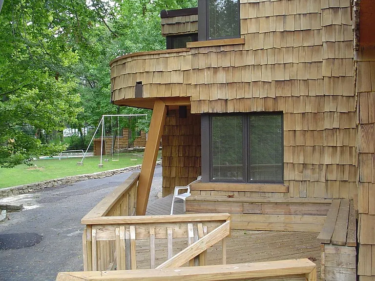 1650 Colonial Dr — Photo 9