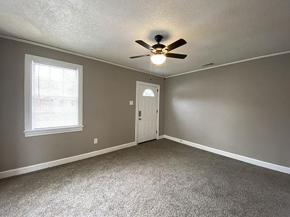 2nd image of 2864 Arlington Ave
