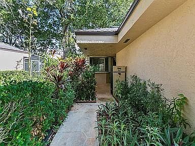 3rd image of 9227 Chelsea Dr N