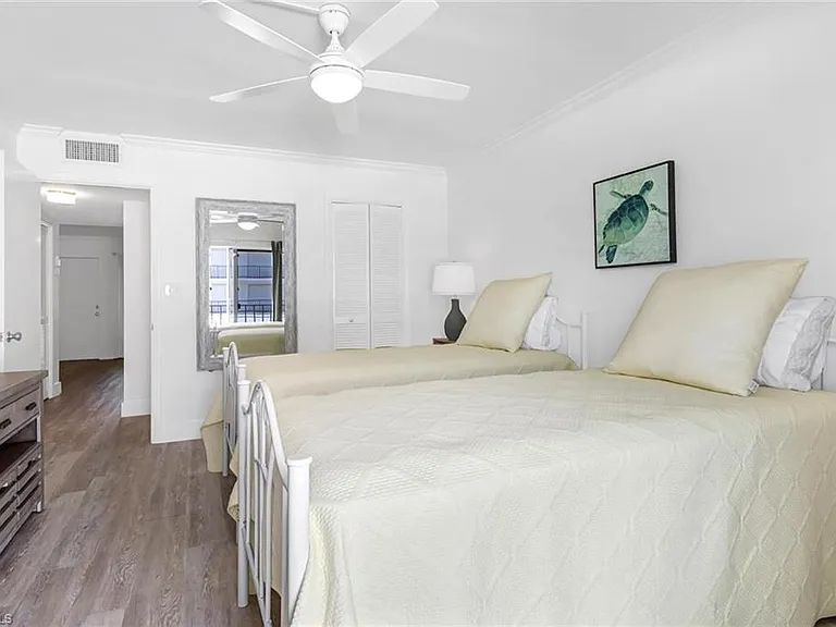 3000 Gulf Shore Blvd N #213 — Photo 30