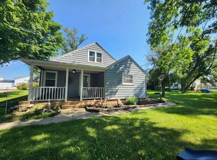 616 1st St NW, Buffalo Center, IA 50424