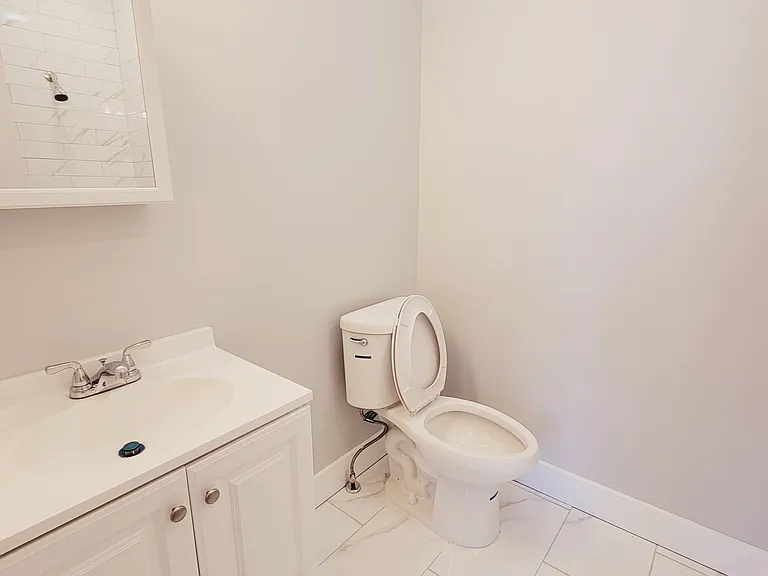 226 Dwight St #1A — Photo 4