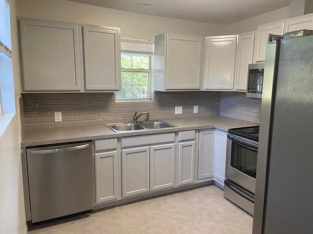 217 Burton Hill Rd — Photo 9
