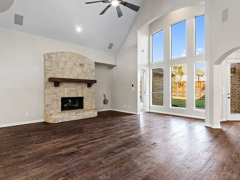 4542 Carraway Dr — Photo 10