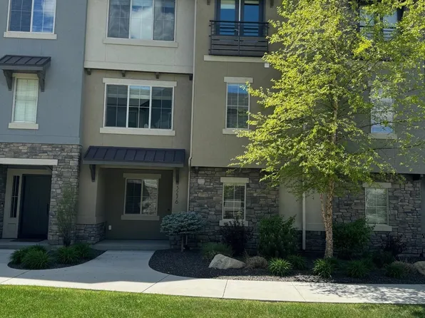 3276 E Frontrunner Ln, Boise, ID 83716