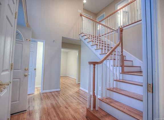 4th image of 120 Pine Valley Dr