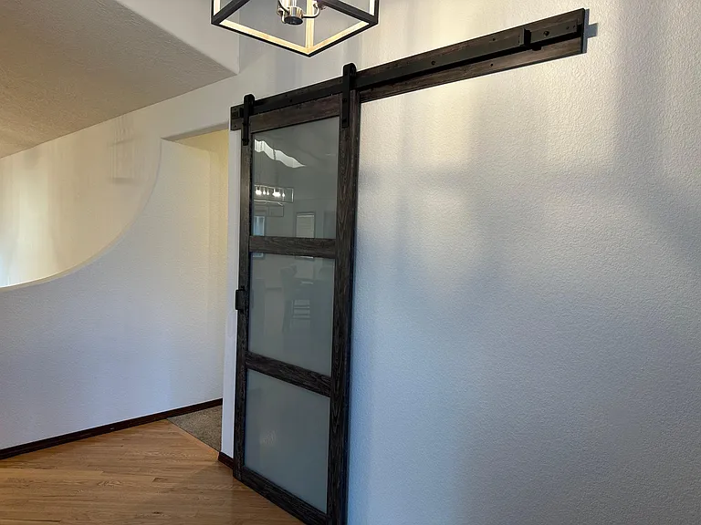 1515 E Trevino St — Photo 3