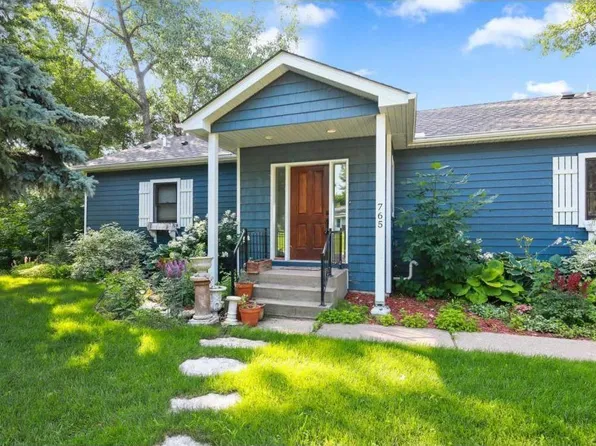 765 Crystal Lake Rd E, Burnsville, MN 55306