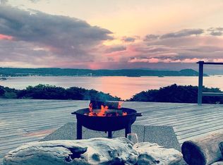 4960 Jones Rd, Oak Harbor, WA 98277