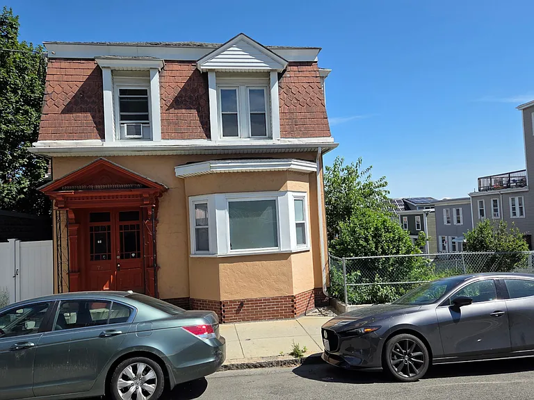 78 Falcon St #2 — Photo 12