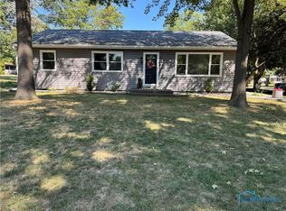 1202 Oakwood Ave, Bryan, OH 43506