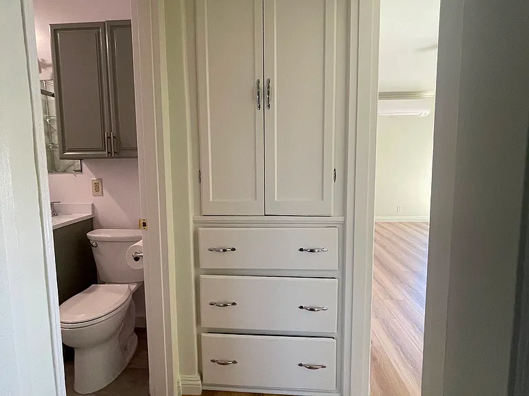 1112 S Chapel Ave — Photo 16