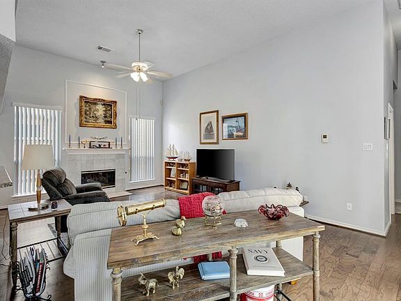 2nd image of 2332 Treyburn Ct