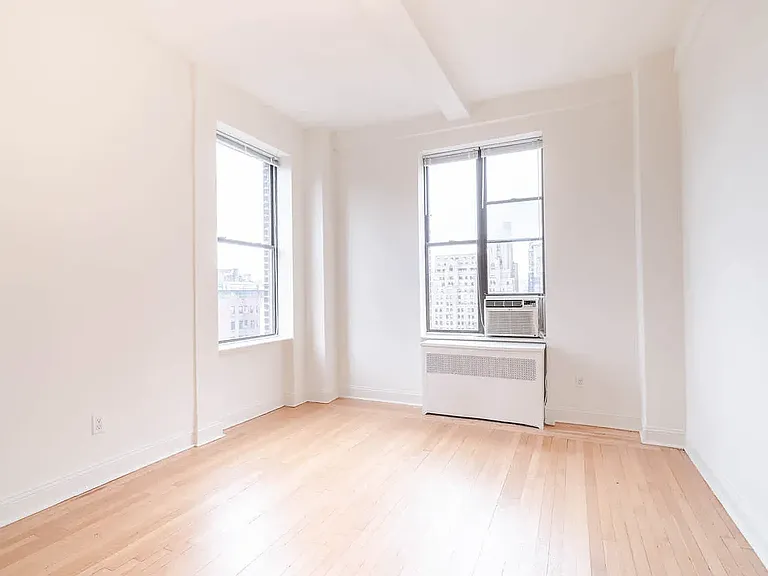 228 W 71st St #10L — Photo 26