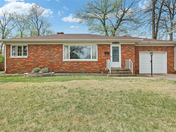 425 Legion Dr, Edwardsville, IL 62025