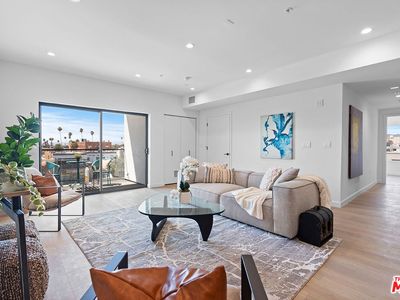 321 S Oxford Ave #401, Los Angeles, CA, 90010