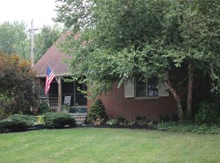 2536 Ashurst Rd, University Heights, OH 44118