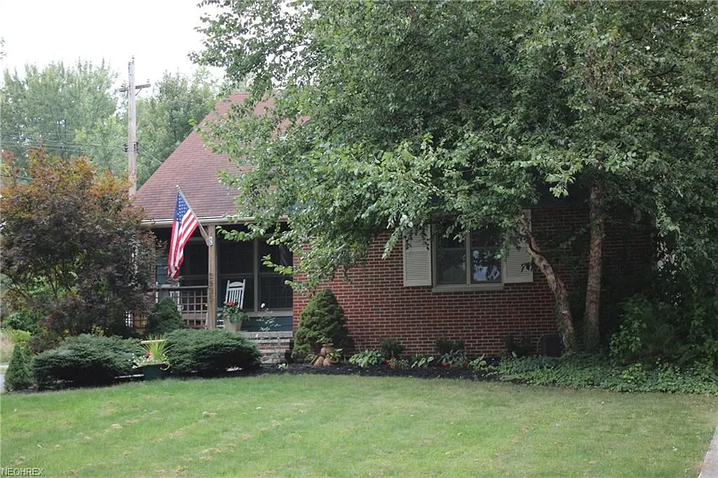 2536 Ashurst Rd photo 1