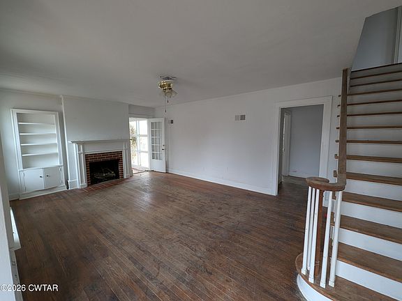 2nd image of 403 N 18th Ave