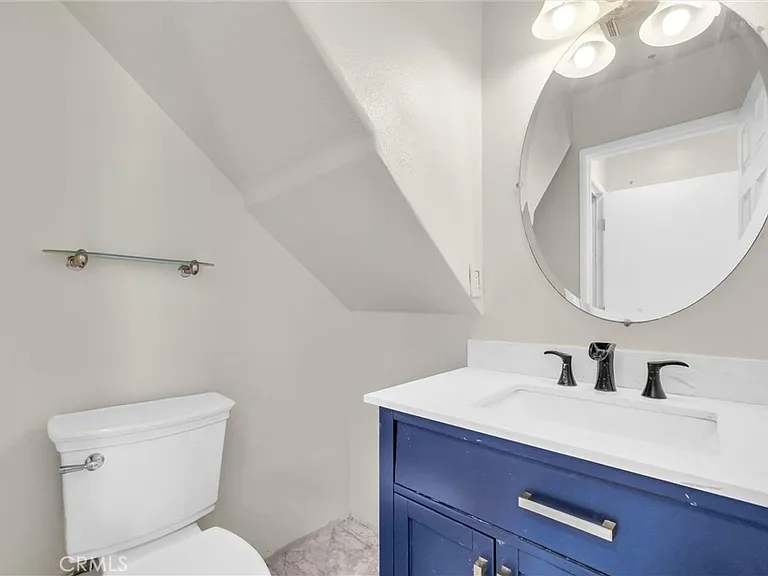15708 Athena Dr — Photo 15