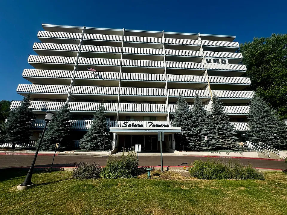 900 Saturn Dr #405