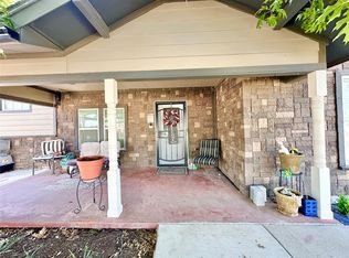 114 Nolan St, Tye, TX 79563