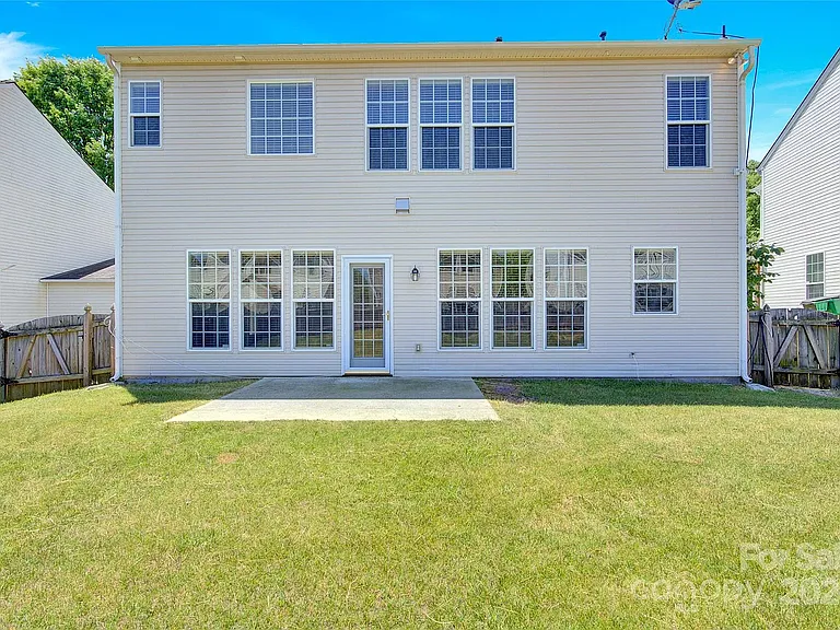 11239 Cypress View Dr — Photo 34