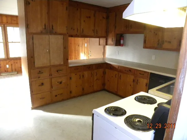 198 Cornell Dr, Newport News, VA 23608