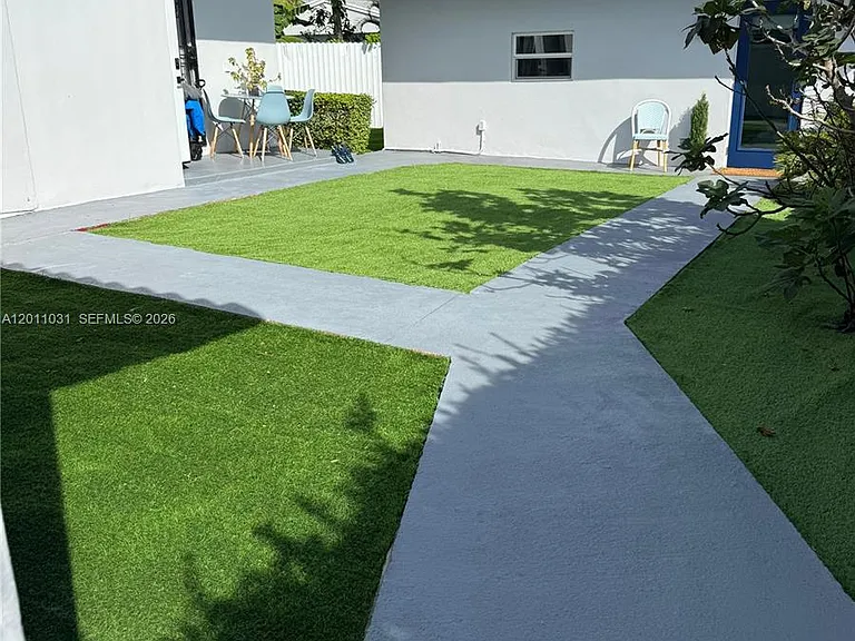 2943 SW 36th Ave #A — Photo 13