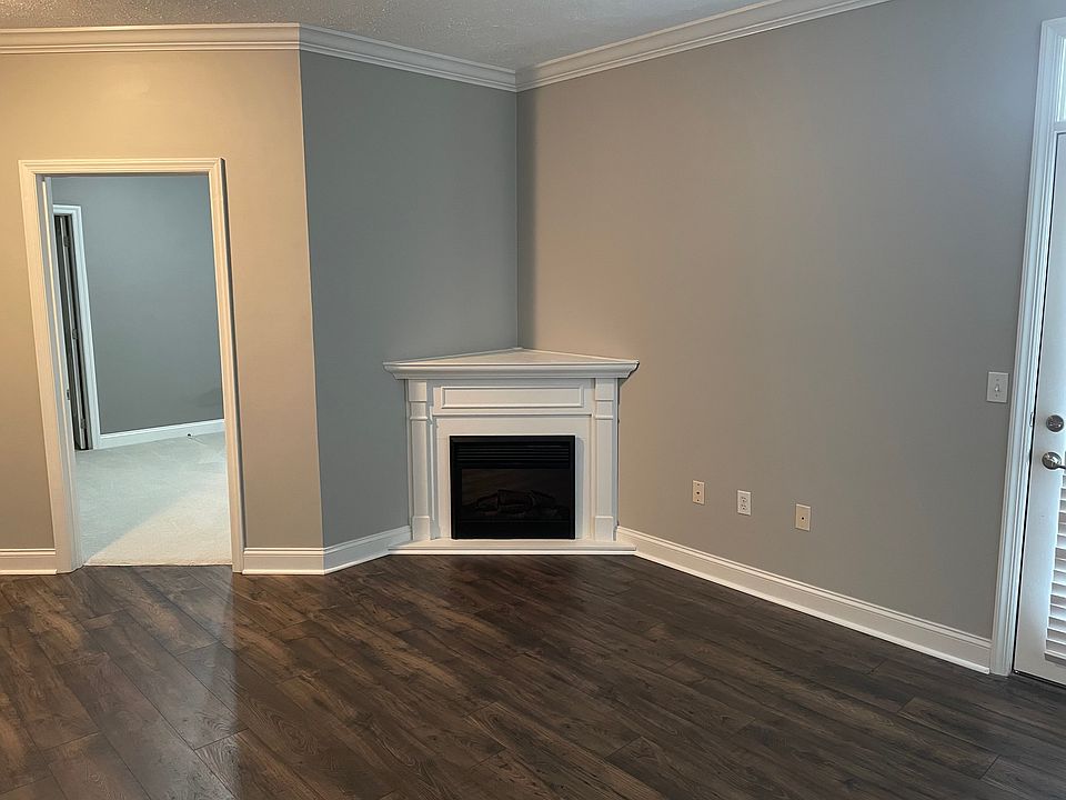 1st image of 1812 Suncrest Village Cir