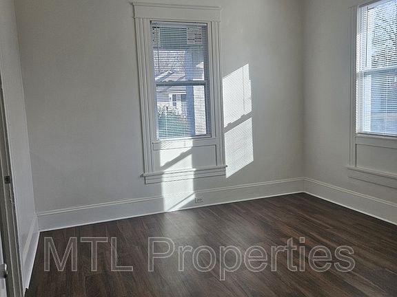 2nd image of 238 E Moore St