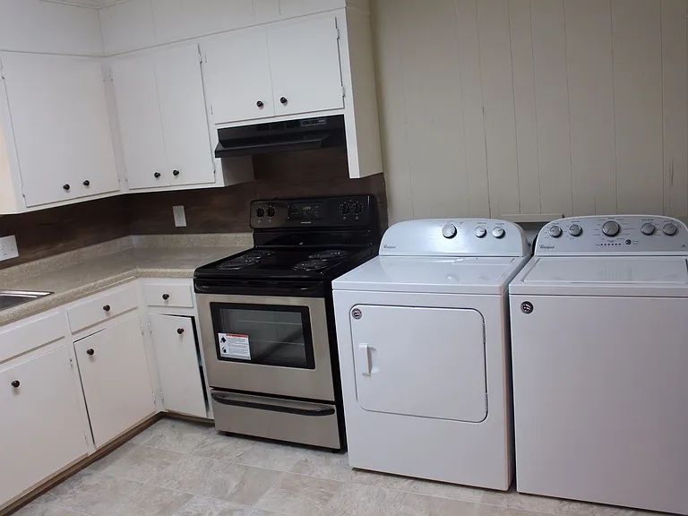 226 Cochran Rd — Photo 6
