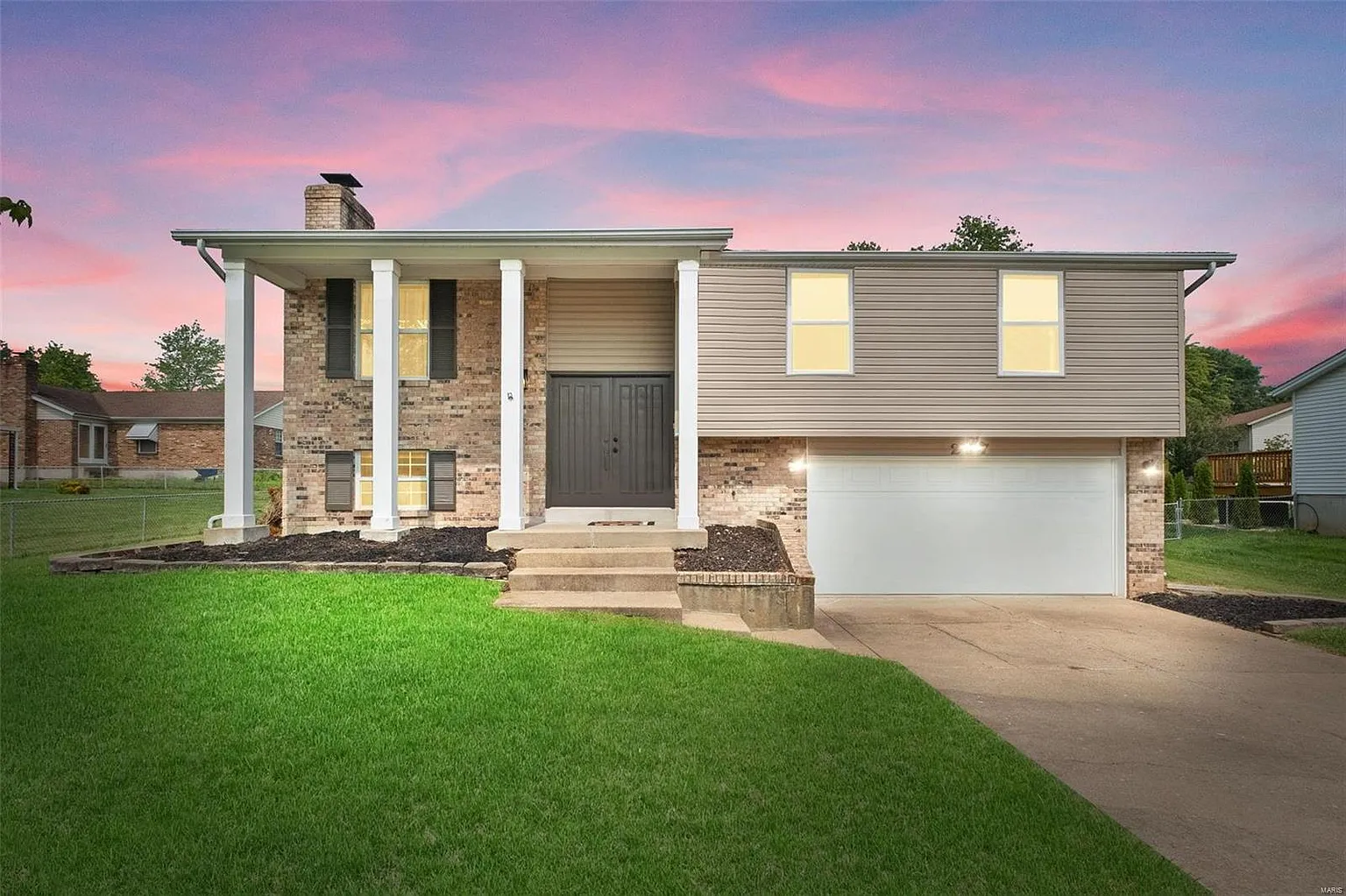237 Golden Valley Dr photo 1