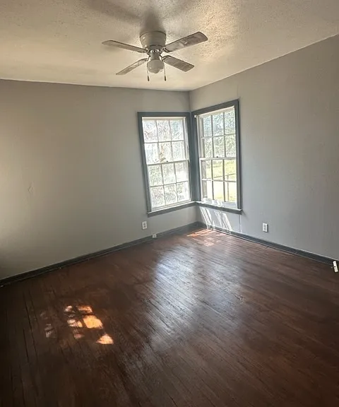 4204 S Monroe St — Photo 5