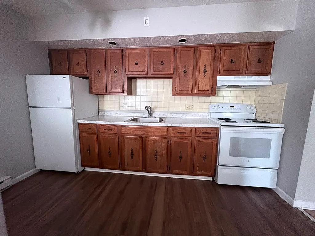 1 bed, $1,350 — Photo 2