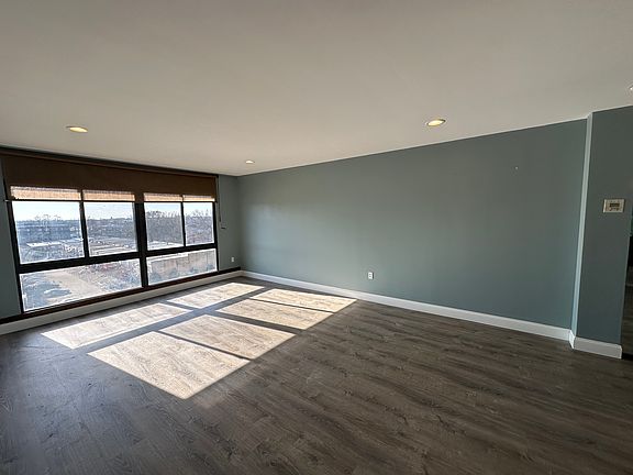 5th image of 7600 Roosevelt Blvd APT 810