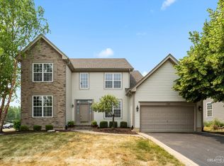 235 Berkshire Ln, Sugar Grove, IL 60554