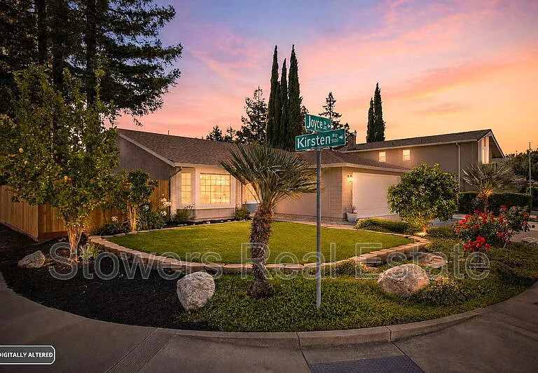 318 Joyce St — Photo 3