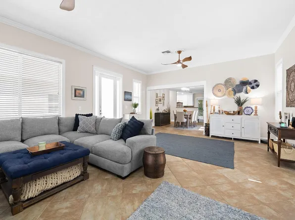 812 NW 26th Street, Wilton Manors, FL 33311