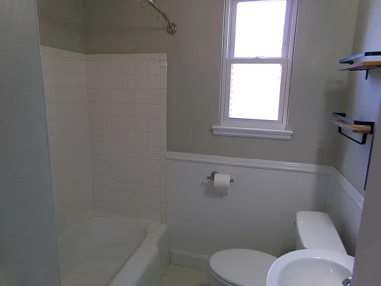 2527 C Miller Park Cir — Photo 12