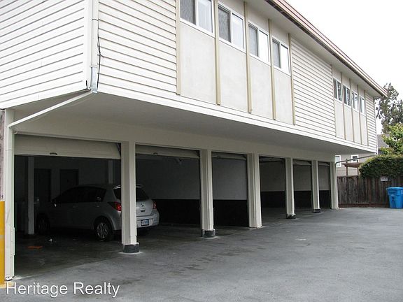 5th image of 275 Stambaugh St APT 6