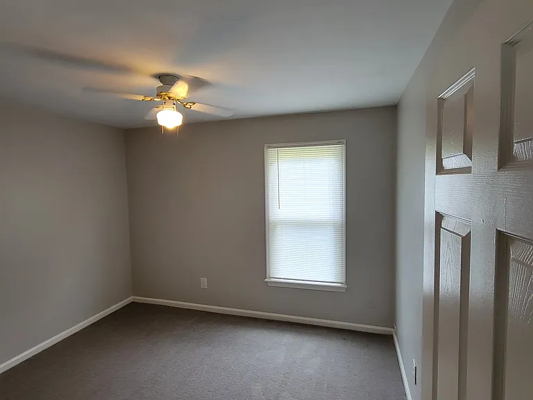 904 Alewife Ct — Photo 22