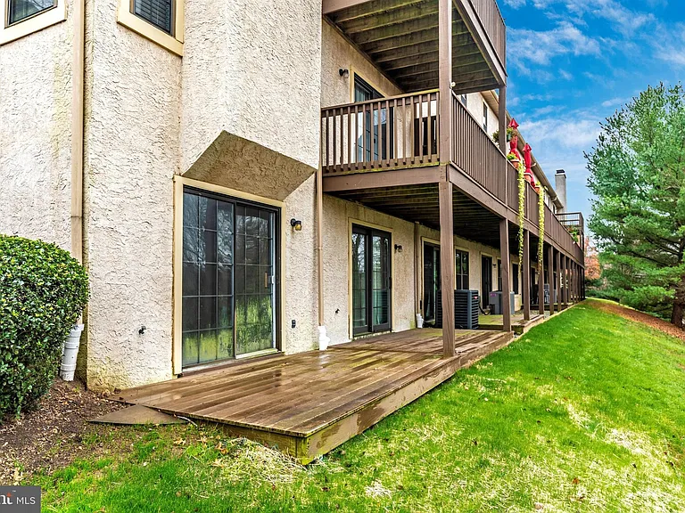 250 Yorkminster Rd #1301A — Photo 28