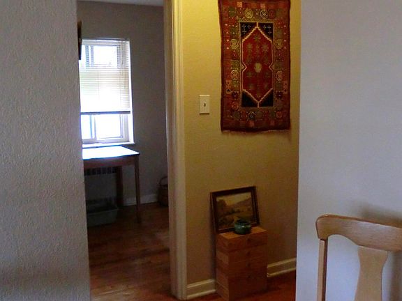 Looking to study/office