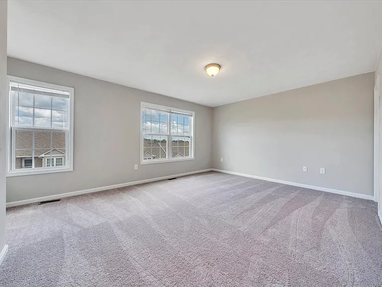 6837 Village Green Dr — Photo 11