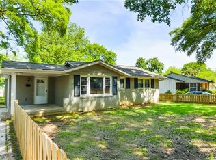 3426 Barringer Dr, Charlotte, NC 28217