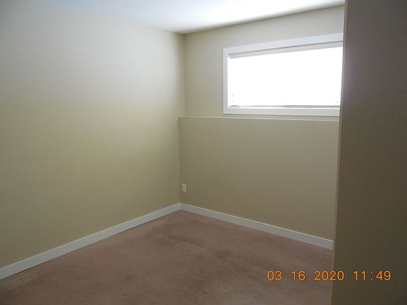 5th image of 10502 102nd St